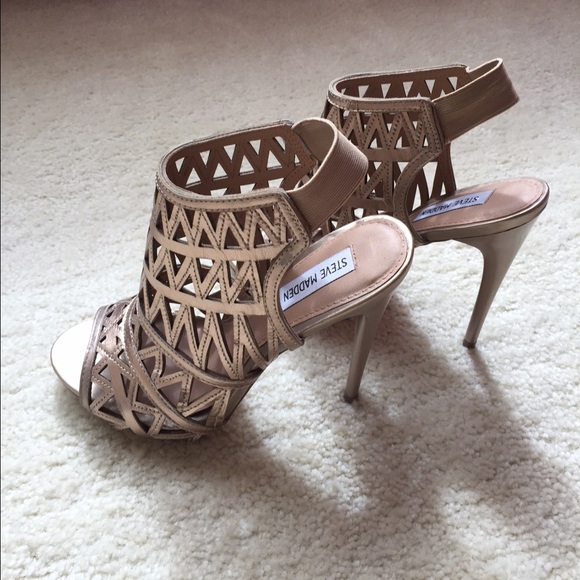❗️SOLD❗️Steve Madden