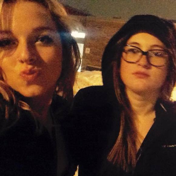 Meet your Posher, Abigal - Picture 1 of 1