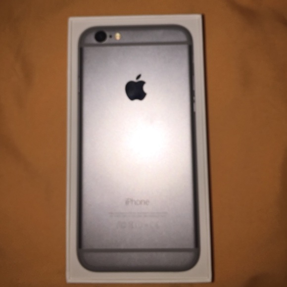 iPhone 6 - Picture 2 of 2
