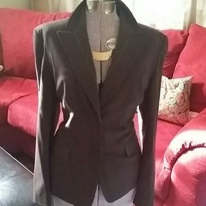 Lovely strech brown pinstriped blazer