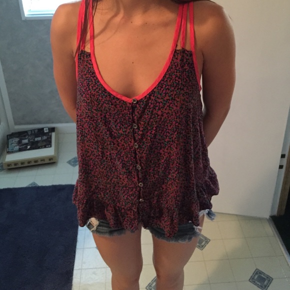 Pacsun flowery tanktop!