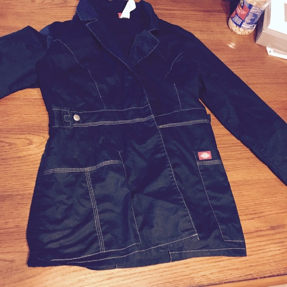 SOLD: Dickies lab coat