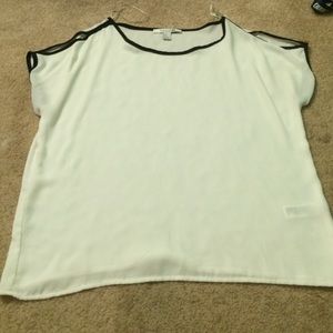 🎈SOLD🎈Forever 21 boxy blouse, slit sleeves