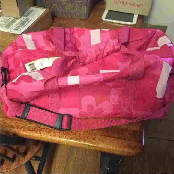 NEW Gym/duffle bag