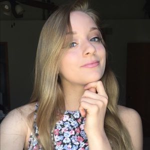 Meet your Posher, Maria