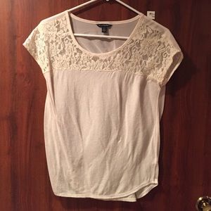American Eagle cream and lace shirt