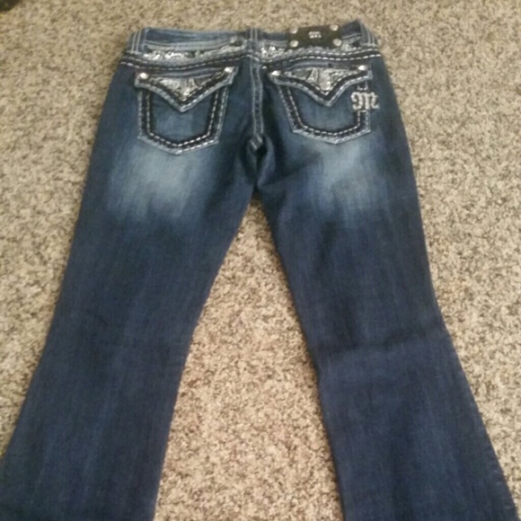 Miss Me Jeans - Picture 2 of 3