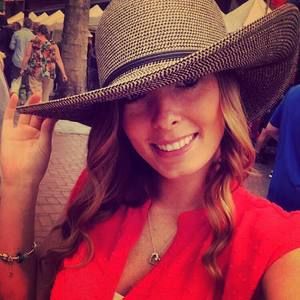 Meet your Posher, Macy