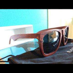 Polarized earth wooden sunglasses