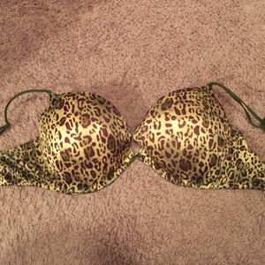 Very Sexy Victoria's Secret push-up bra