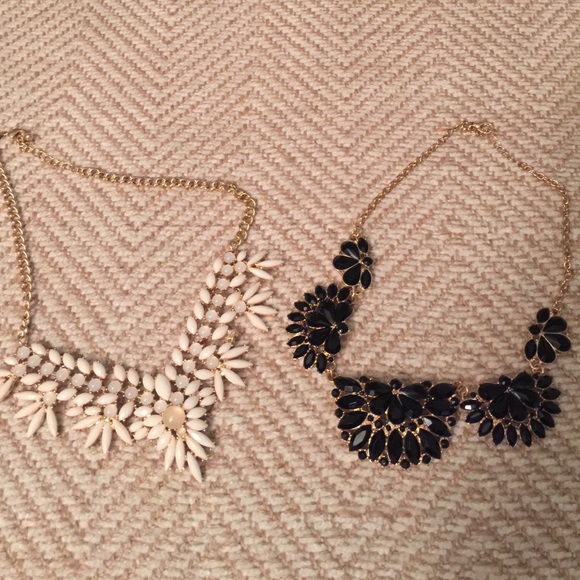 Forever 21 necklace