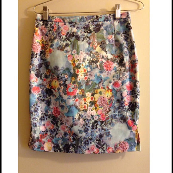 H&M floral Pencil Skirt!