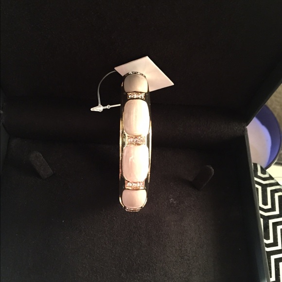 Pretty bangle