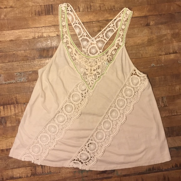 Boutique lace trimmed tank