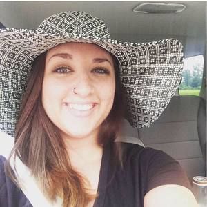 Meet your Posher, Stephanie