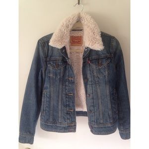Levi's Trucker Jacket ( shearling/Sherpa)