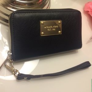 Michael Kors Wristlet
