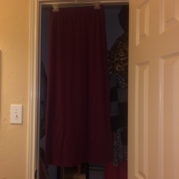3 maxi skirts