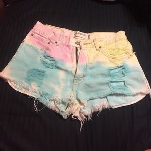 High Waisted Levi denim shorts