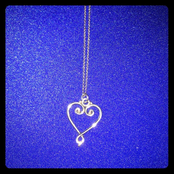 Tiffany & Co PALOMAS VENEZIA
GOLDONI HEART PENDANT