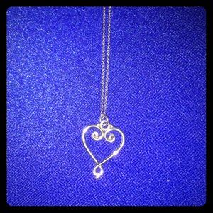 Tiffany & Co PALOMAS VENEZIA
GOLDONI HEART PENDANT