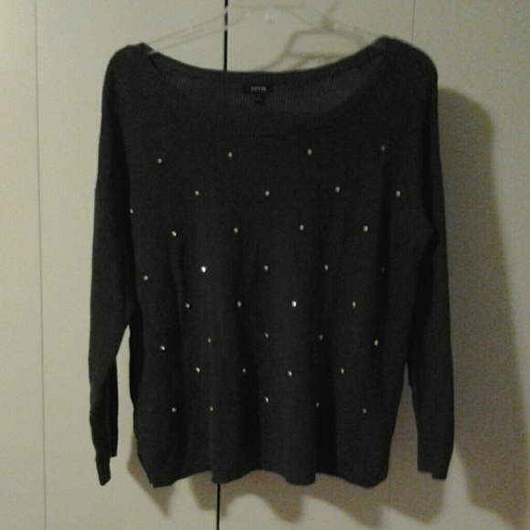 HOLD for @jtrips: Pretty Sweater with Rhinestones!