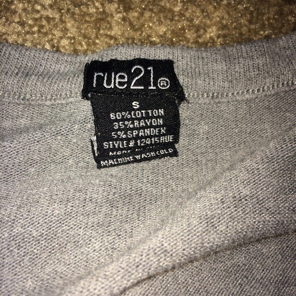 Button up sweater - Picture 2 of 2