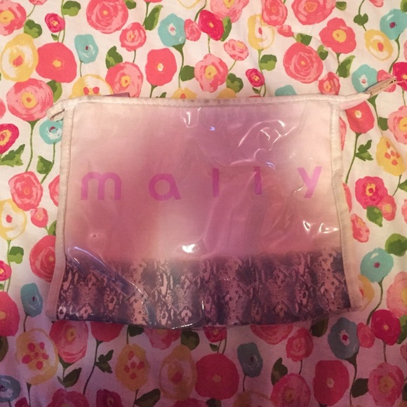 Mally make up bag :)