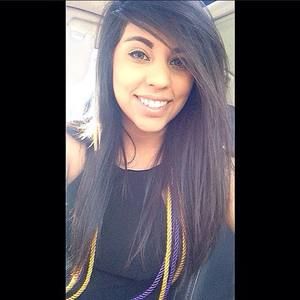 Meet your Posher, Ana