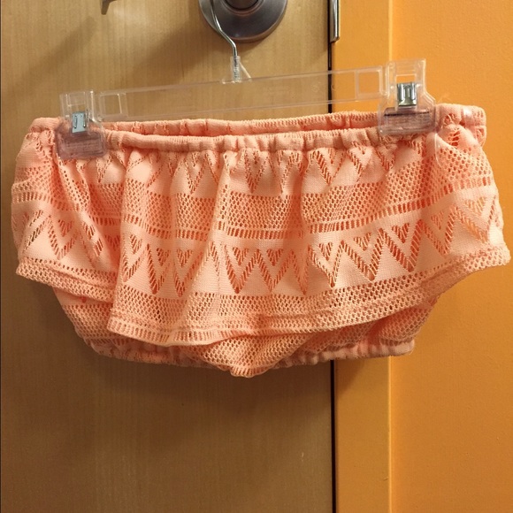Peach crop top