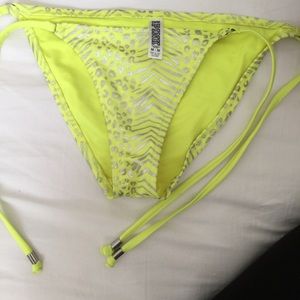 Victoria secret bottom