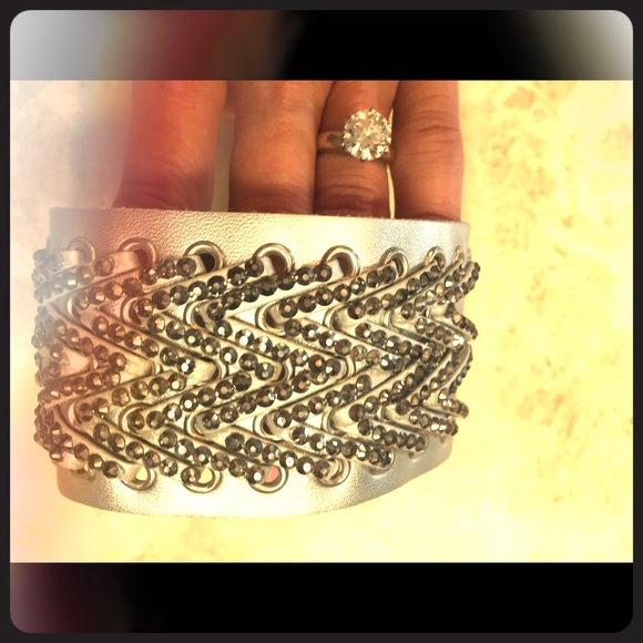 Silver leather bracelet