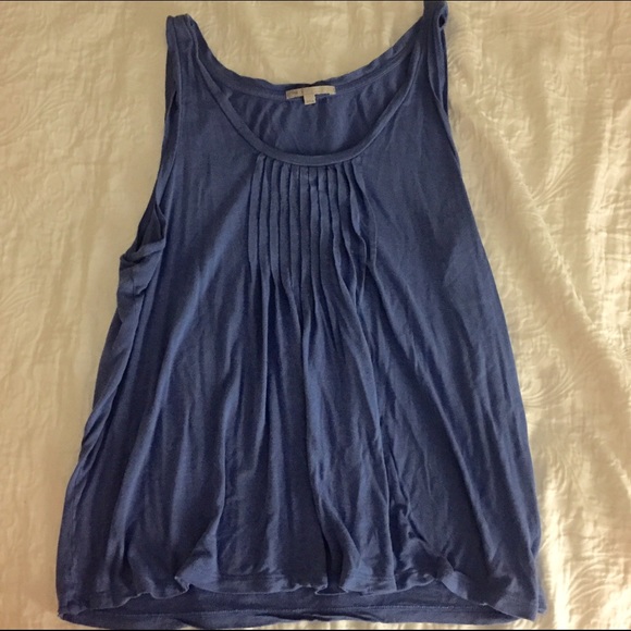 GAP SLEEVELESS FLOWY PLEATED BLOUSE