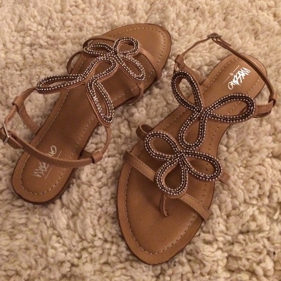 Tan Sandals NWOT