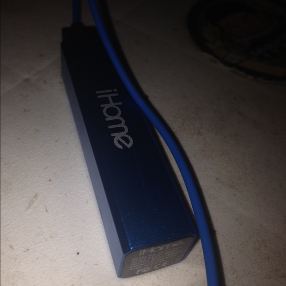 iHome portable battery charger - Picture 2 of 3