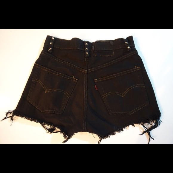 High waisted denim shorts - Picture 2 of 3