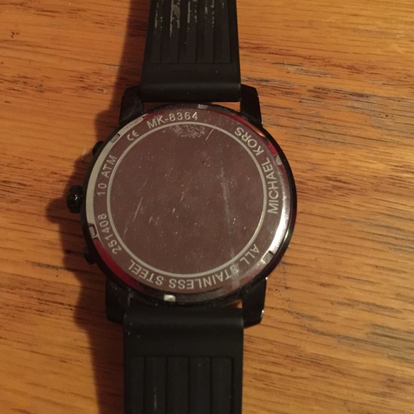 just getting rid of it to buy a new one - Picture 2 of 3