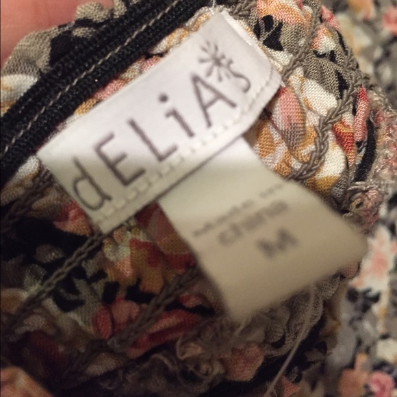 delia's gray flowery romper - Picture 4 of 4