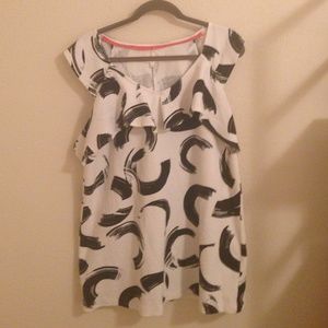 Black and white tunic