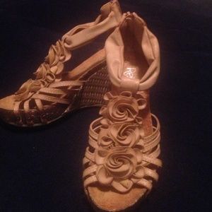 Super cute wedges!!!!