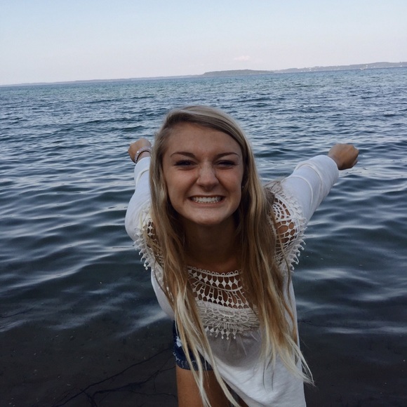 Meet your Posher, Maddie