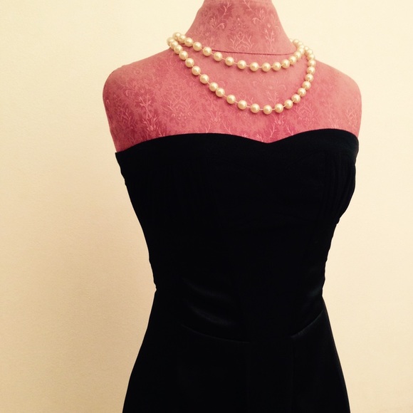 FORMAL DRESS : BLACK - Picture 2 of 4