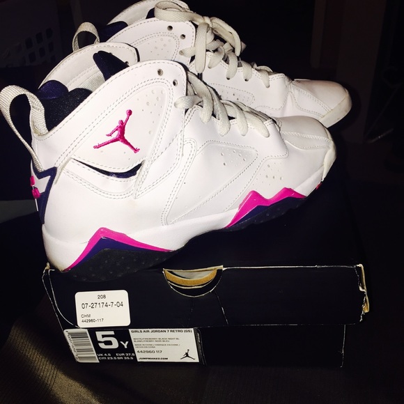 Air Jordans 7 size 5y