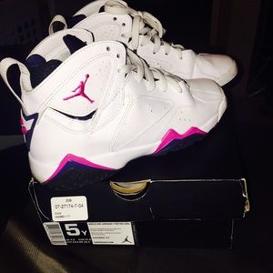 Air Jordans 7 size 5y