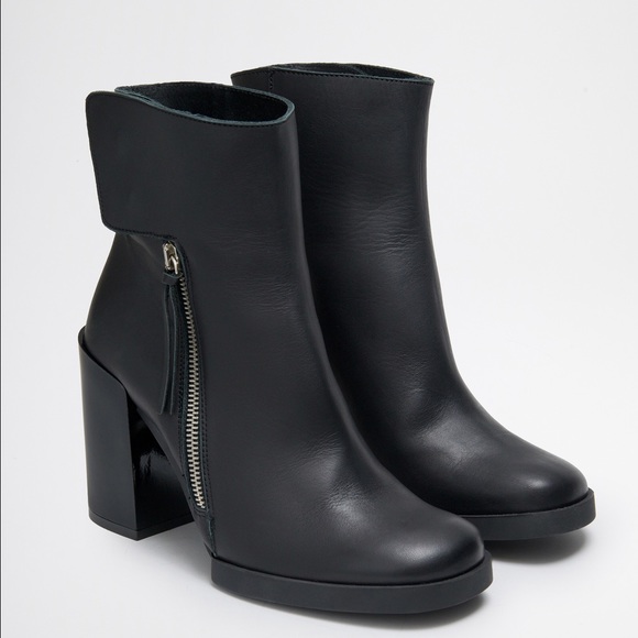 Black Heel Boot - Picture 3 of 4