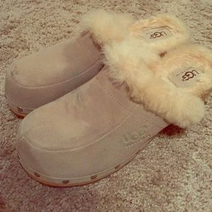 Ugg clogs