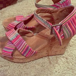 Toms wedges