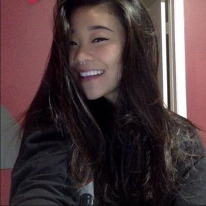 Meet your Posher, Phoebe