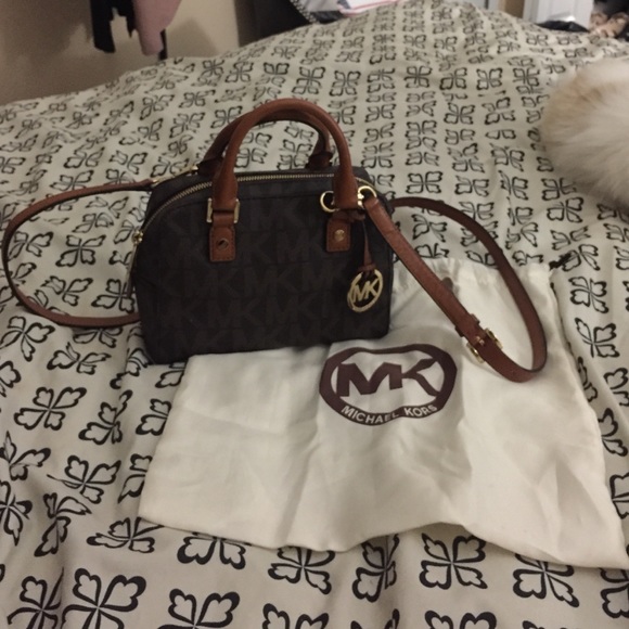 Michael Kors Handbags - Michael Kors handbag