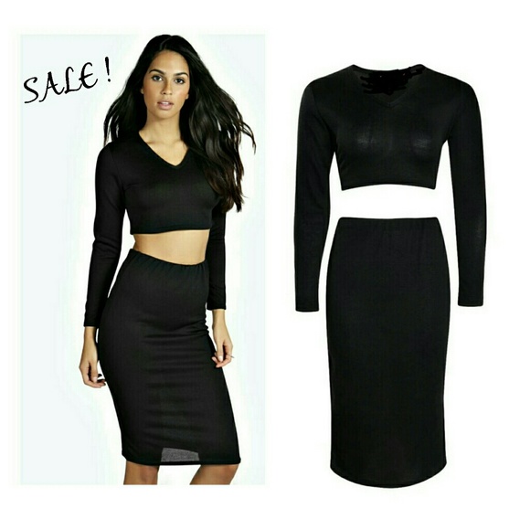 Boutique  Dresses & Skirts - 💥SALE!💥🎉HP 9/20🎉 🆕 NWT V-Neck Crop/Midi SET